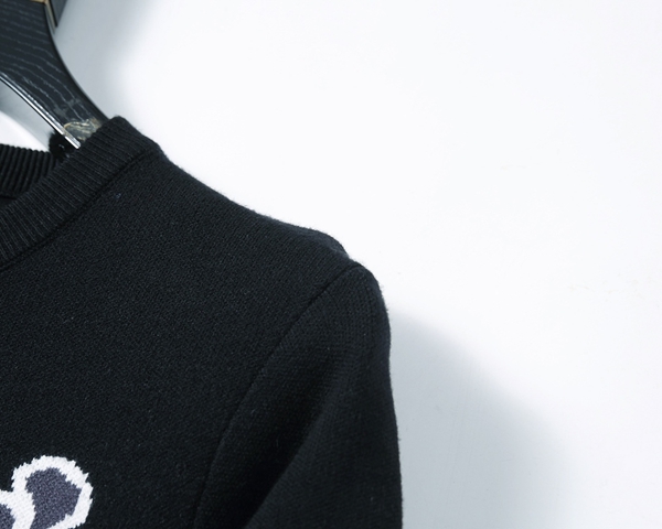 ブランドセーター全体デザイン